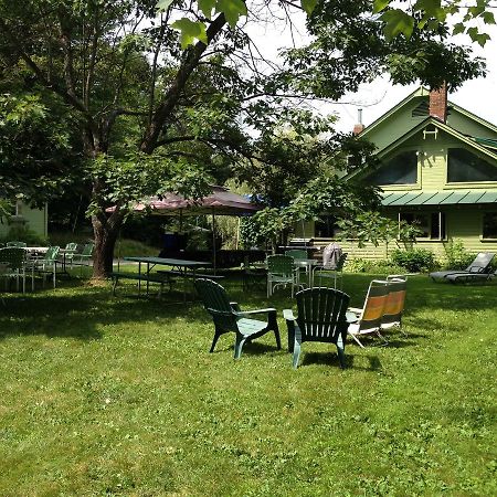 The Woods Lodge Northfield Exterior foto
